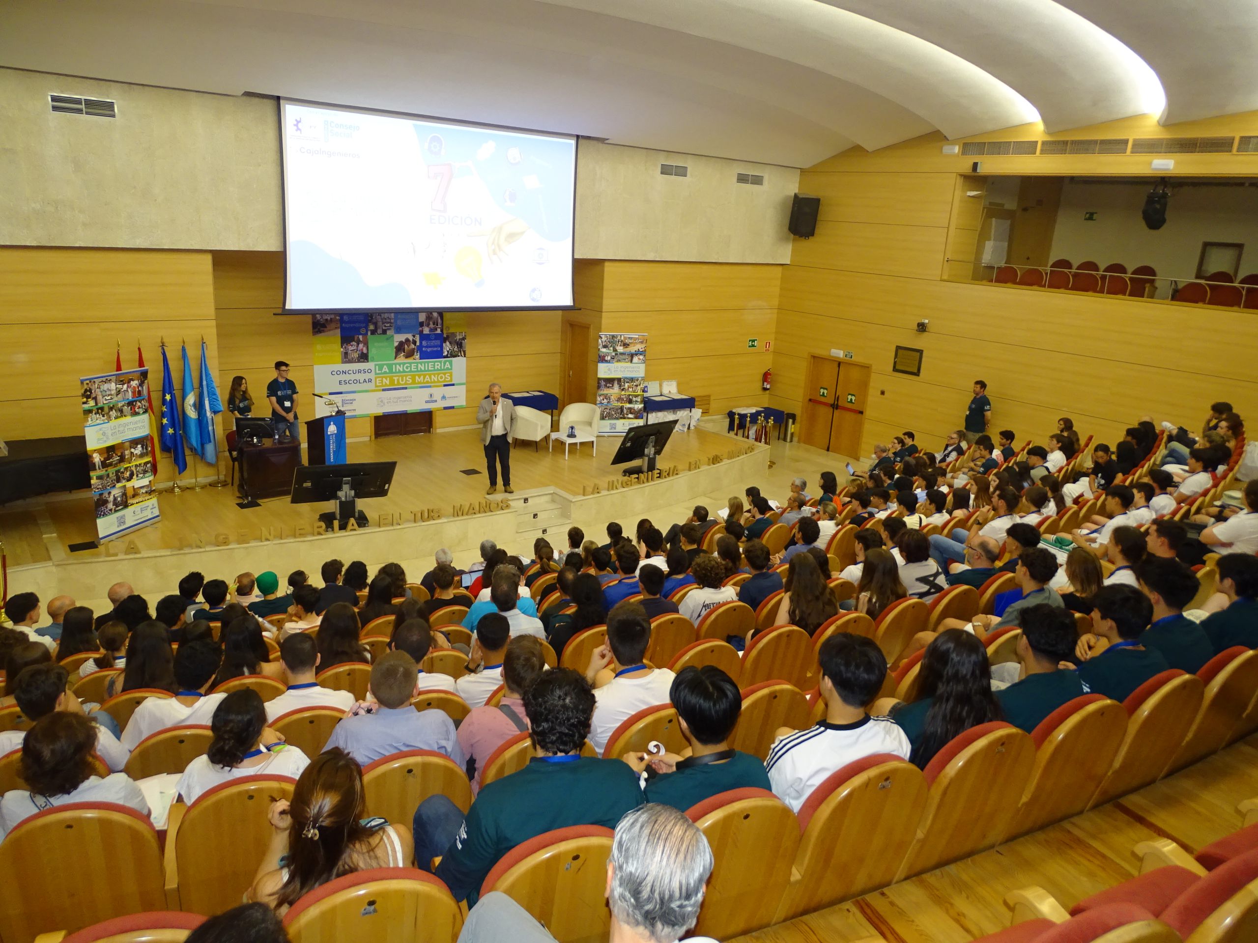 Concurso Escolar La Ingeniería en Tus Manos Concurso Escolar La Ingeniería en Tus Manos